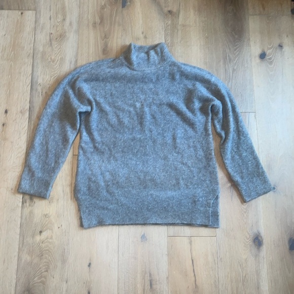 Abercrombie and Fitch Mock neck turtle neck sweater wool blend size large - Picture 1 of 7